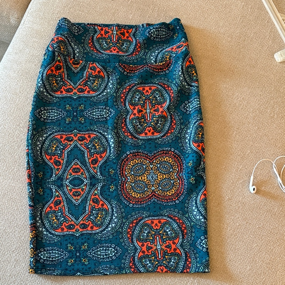 LuLaRoe Blue and Red Patterned Skirt